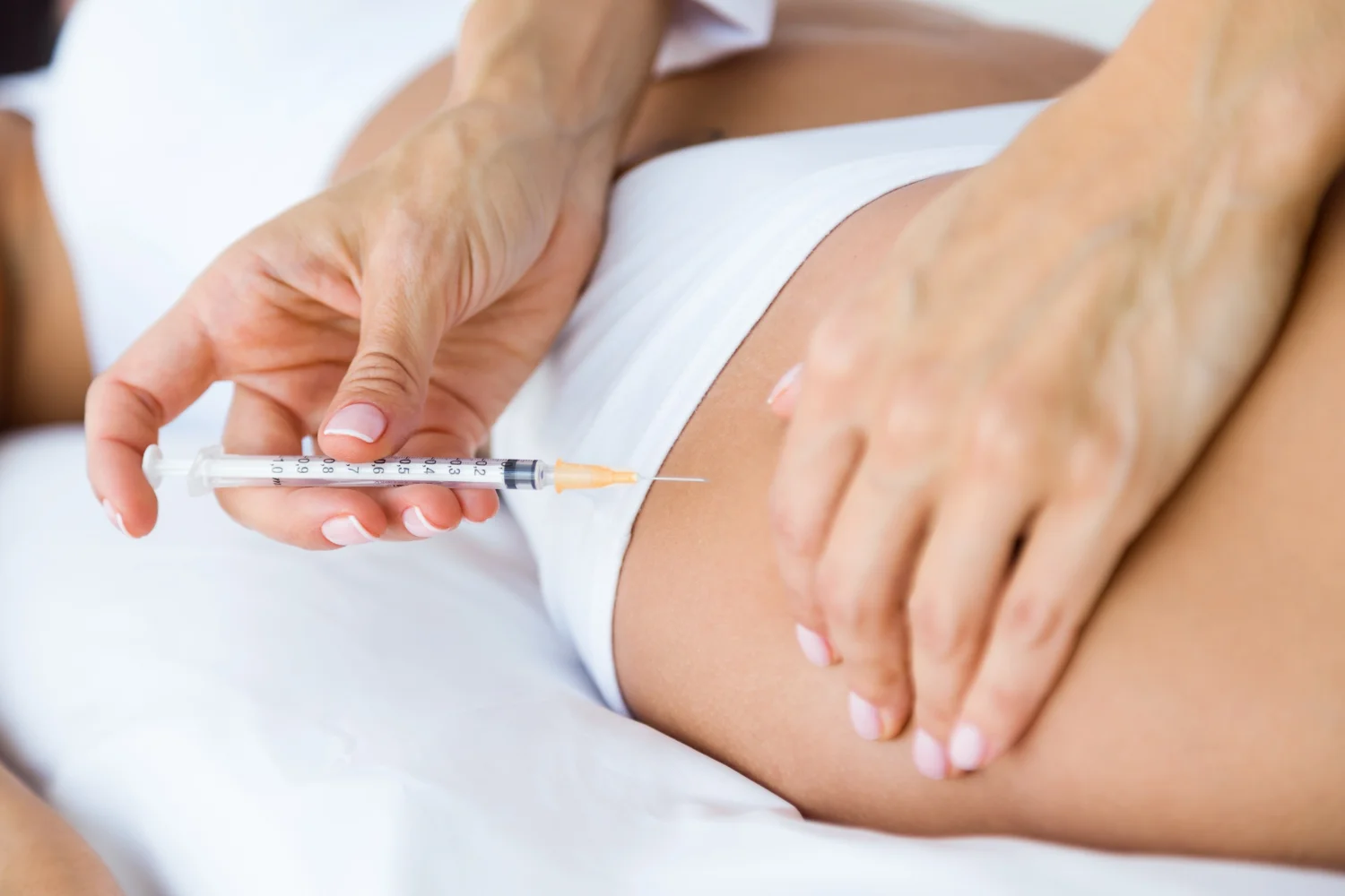 Lipodissolve Injections: The Non-Surgical Way to Fat Reduction